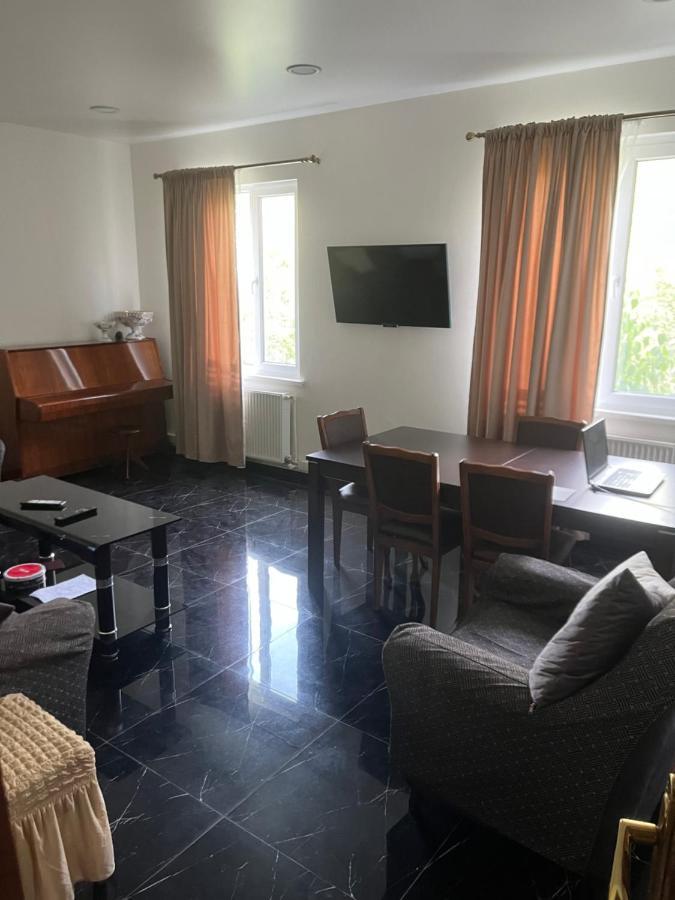 Cozy Space In Тбилиси Экстерьер фото